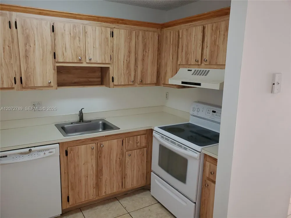 3273 NW 102nd Ter #3273 Coral Springs, FL 33065