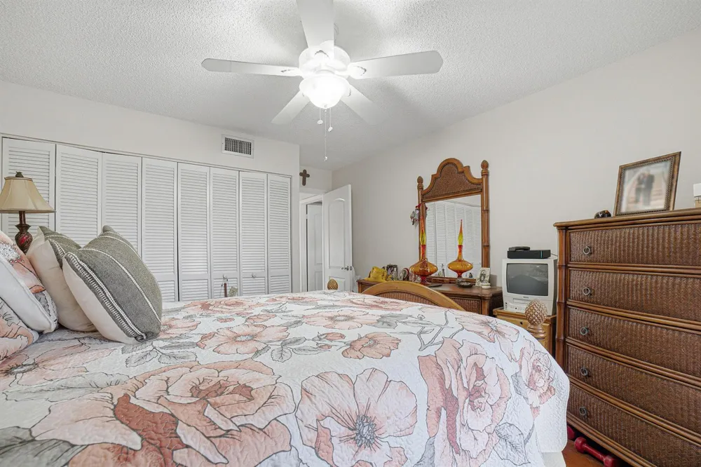 3200 OCEAN DRIVE #104 Hollywood, FL 33019