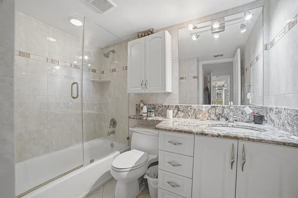 3200 OCEAN DRIVE #104 Hollywood, FL 33019