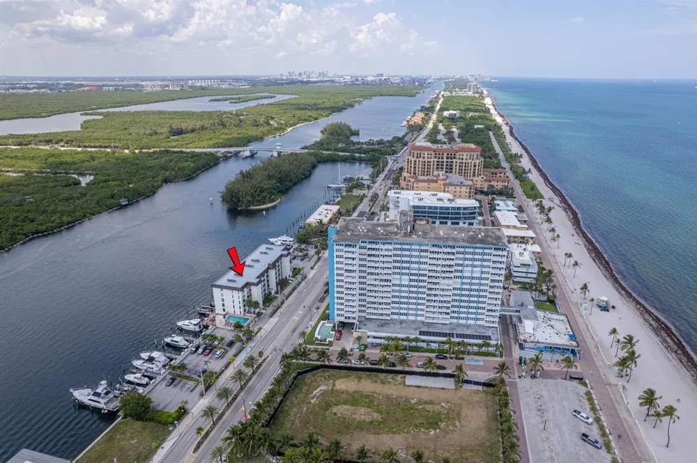 3200 OCEAN DRIVE #104 Hollywood, FL 33019