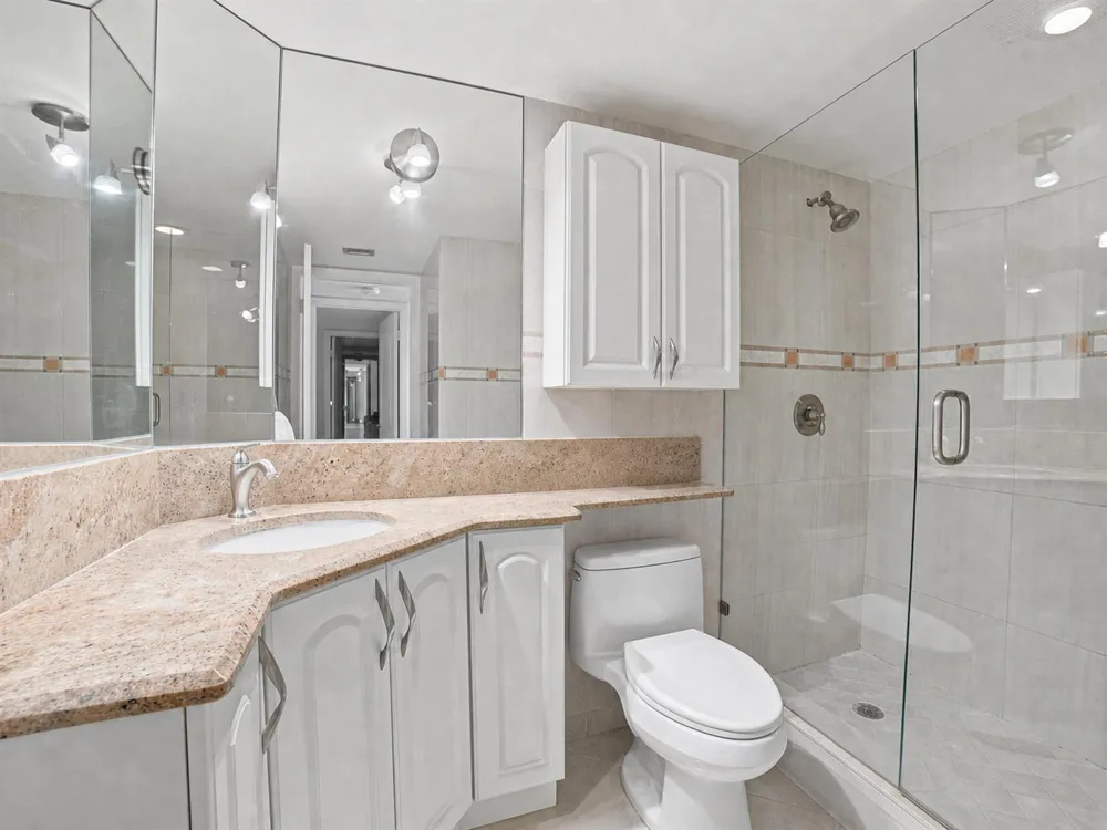 3200 OCEAN DRIVE #104 Hollywood, FL 33019