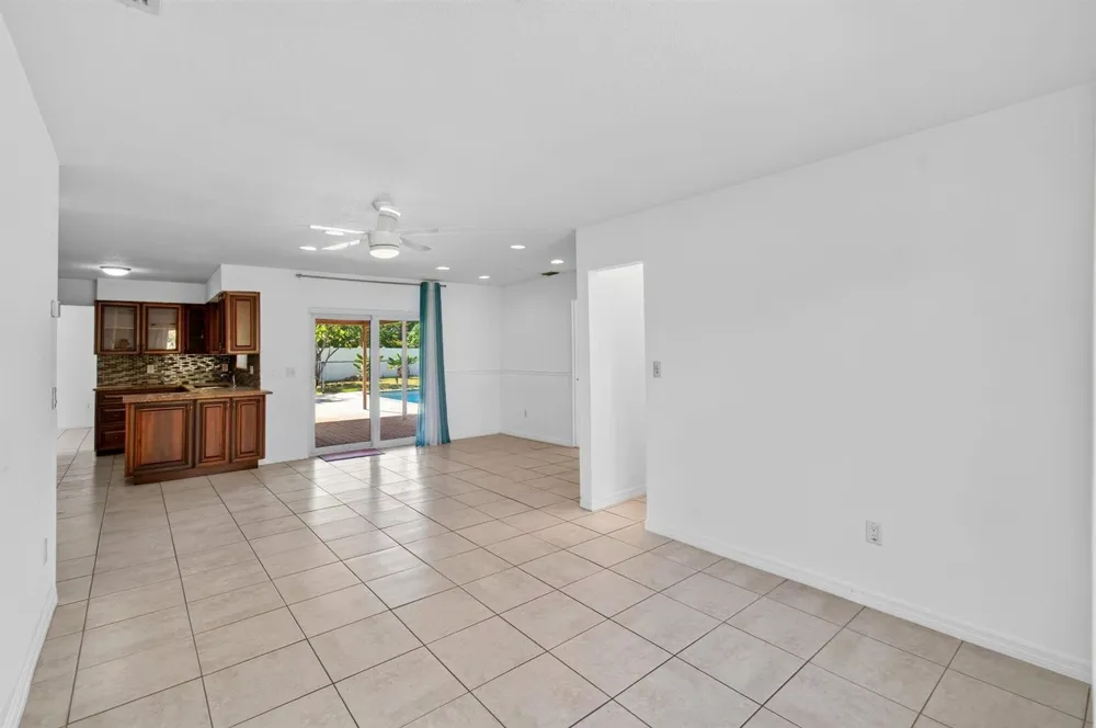 4760 BISON STREET Boca Raton, FL 33428