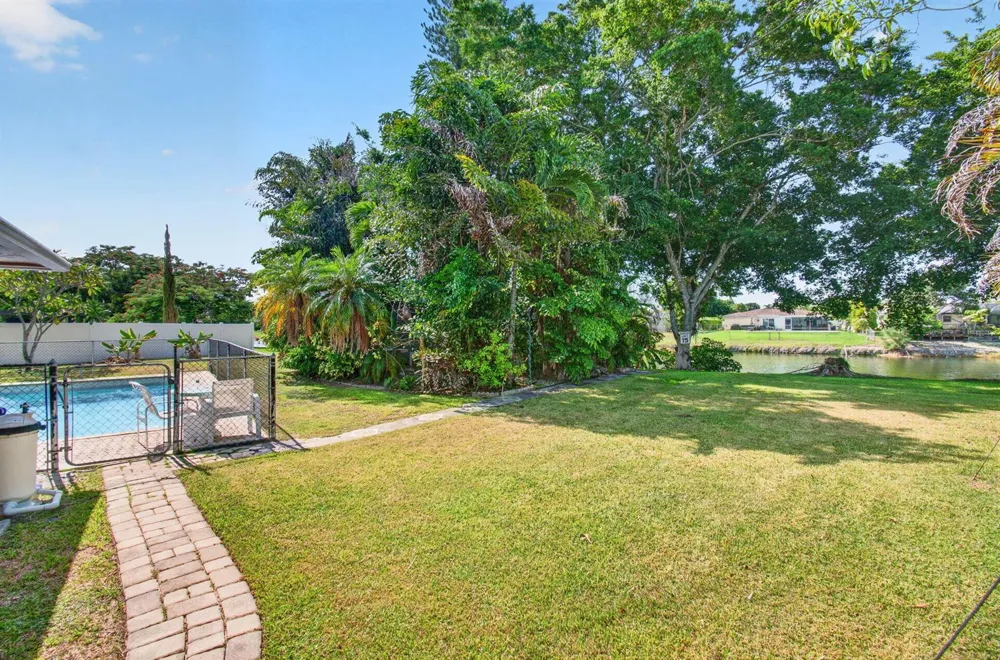 4760 BISON STREET Boca Raton, FL 33428