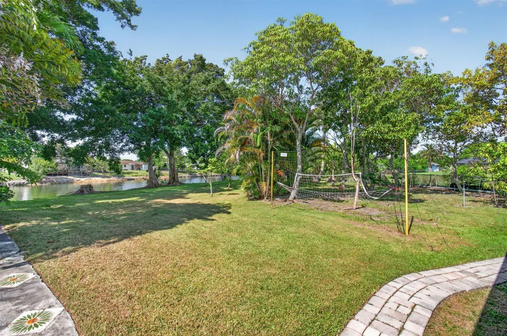 4760 BISON STREET Boca Raton, FL 33428