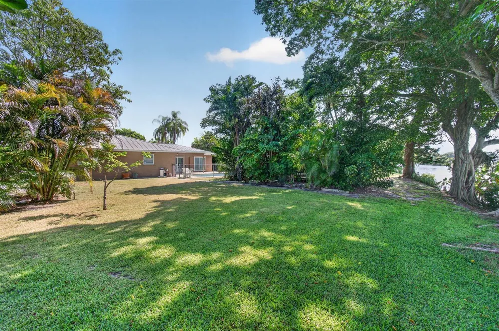 4760 BISON STREET Boca Raton, FL 33428