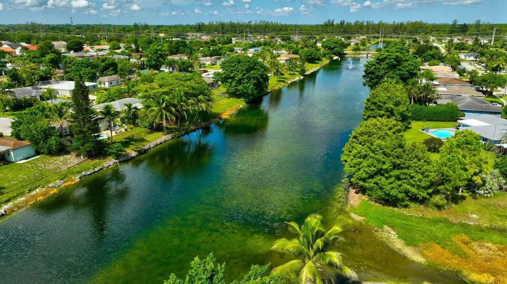 4760 BISON STREET Boca Raton, FL 33428