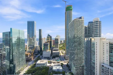 1080 Brickell Ave #3800