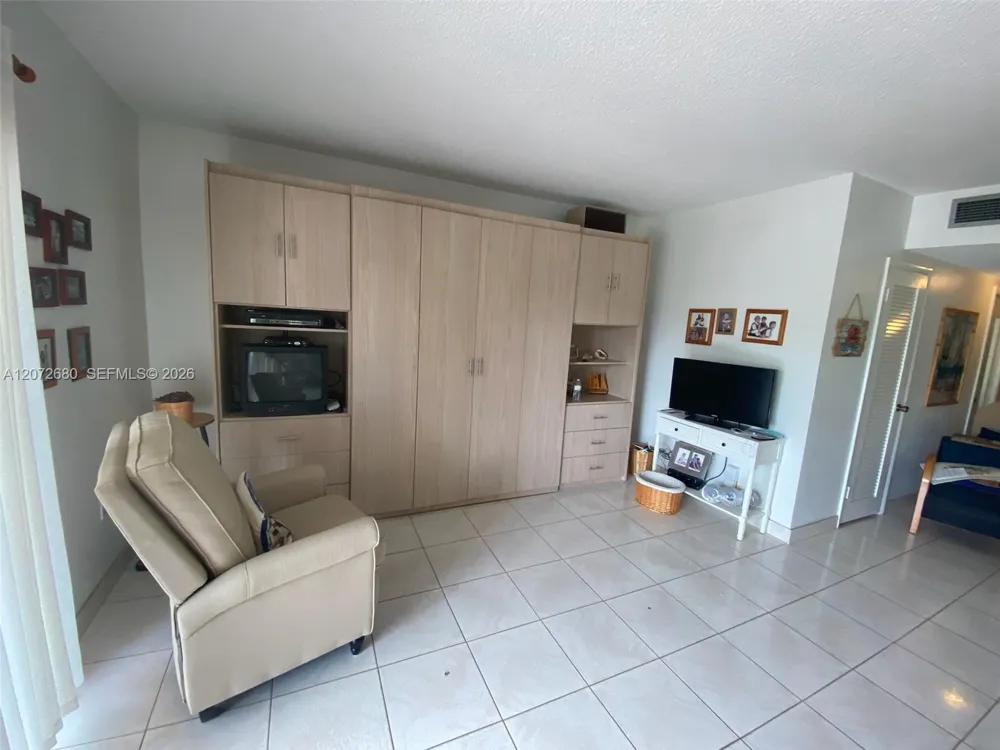 1965 S Ocean Dr #ML Hallandale Beach, FL 33009