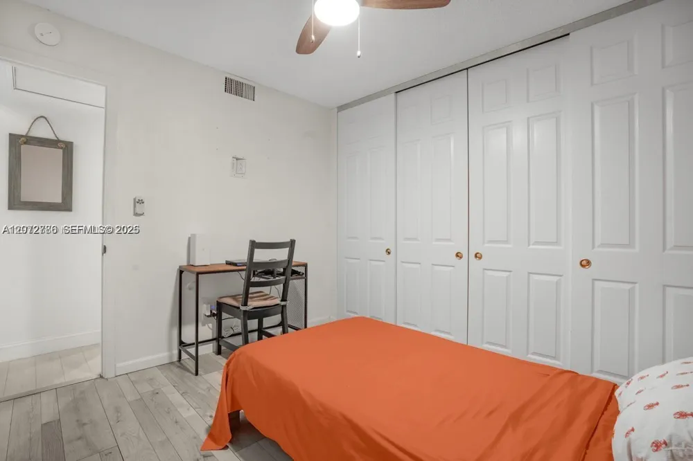 1281 W Fairway Rd #1281 Pembroke Pines, FL 33026