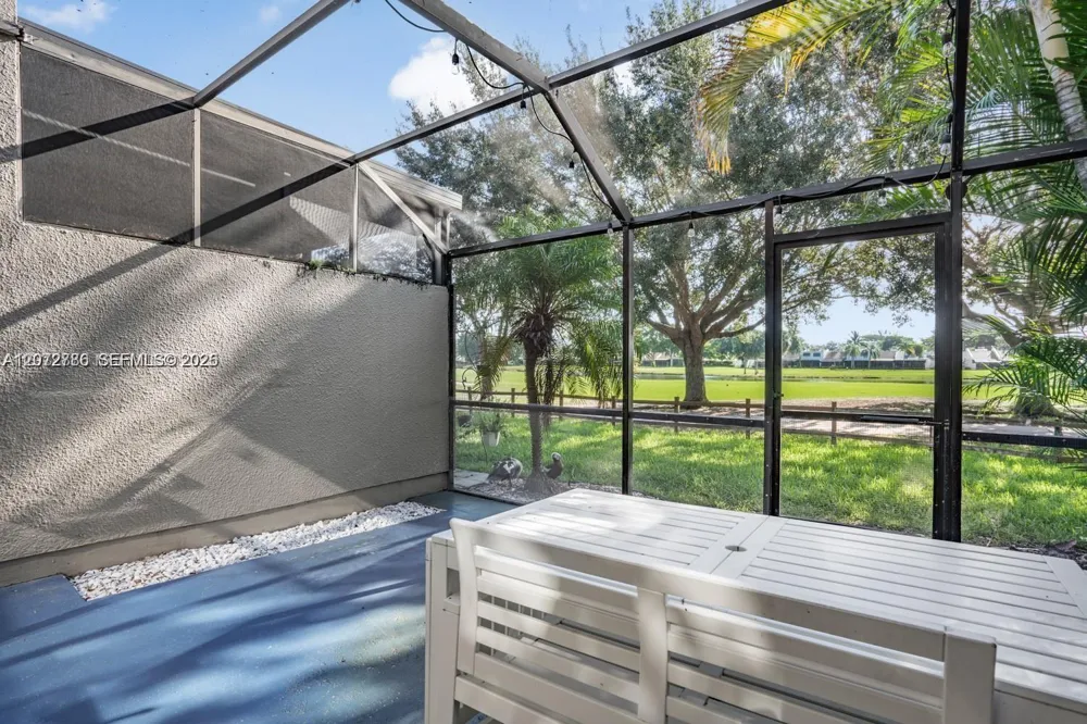 1281 W Fairway Rd #1281 Pembroke Pines, FL 33026