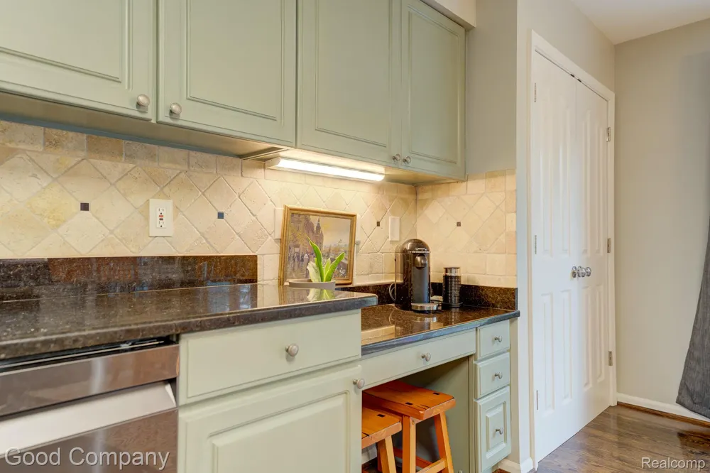 16163 Homestead Circle Northville Township, MI 48168
