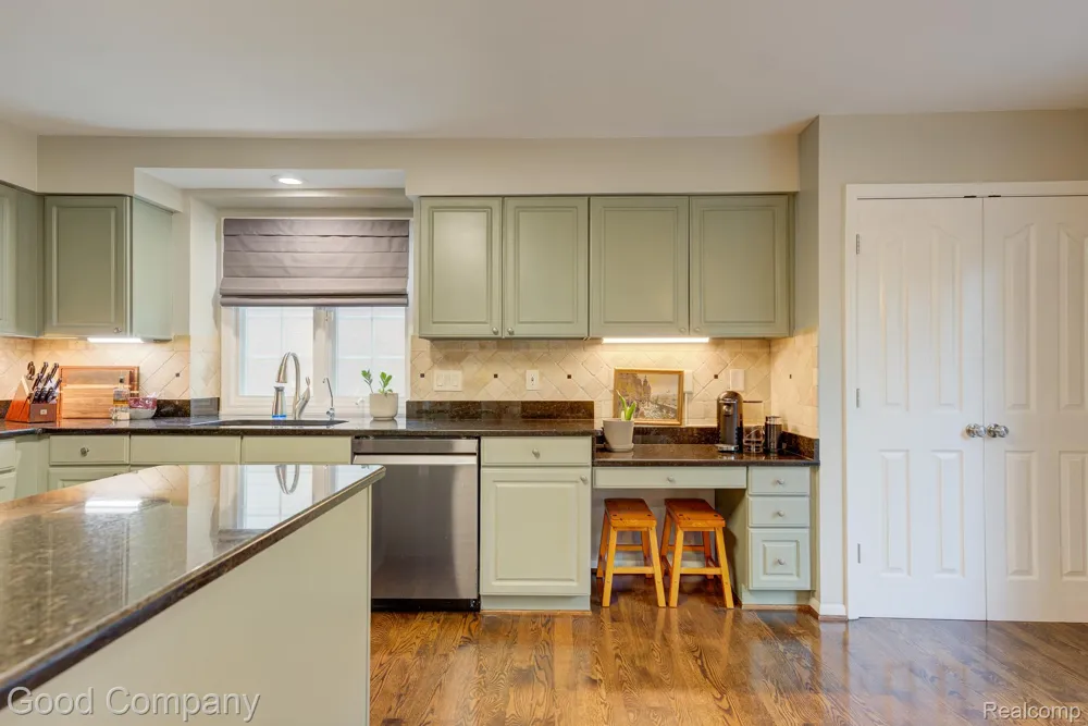 16163 Homestead Circle Northville Township, MI 48168