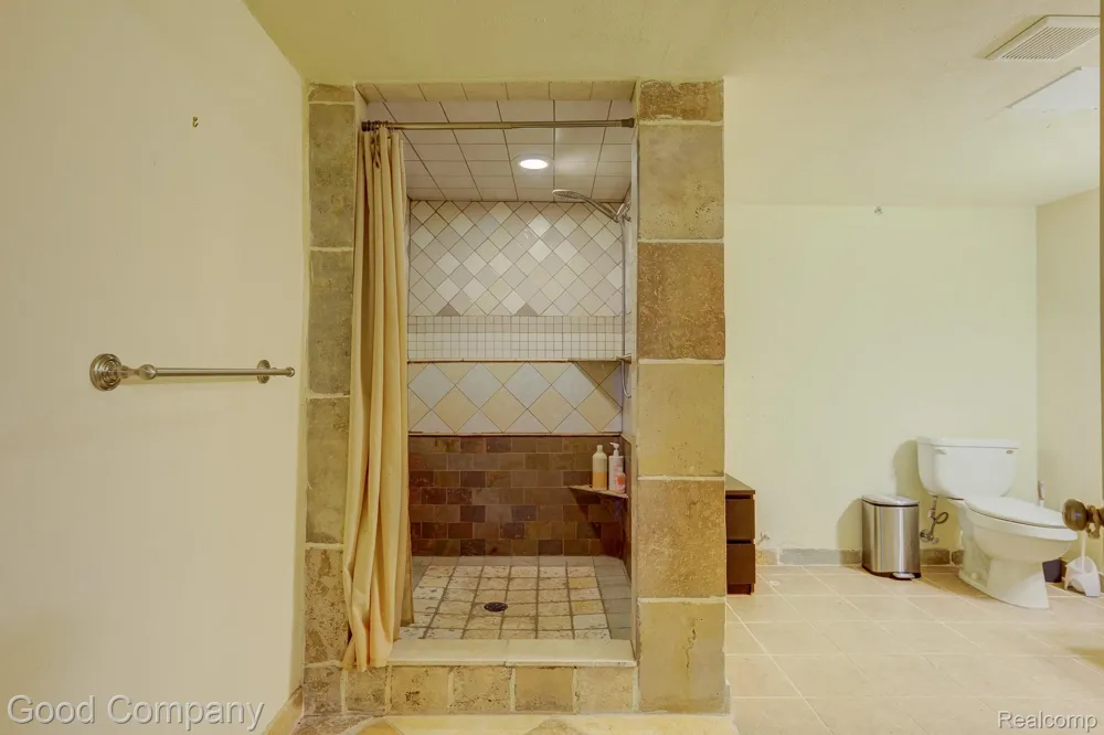 16163 Homestead Circle Northville Township, MI 48168