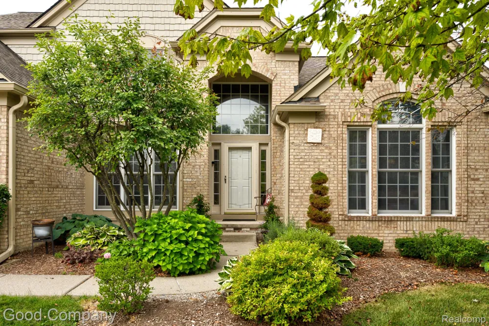 16163 Homestead Circle Northville Township, MI 48168