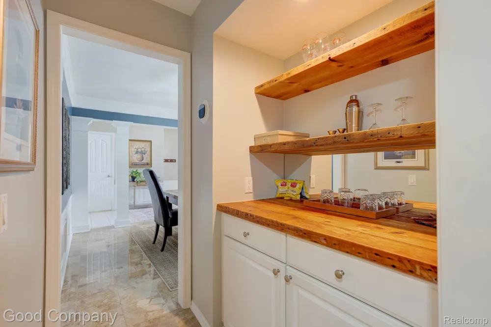 16163 Homestead Circle Northville Township, MI 48168