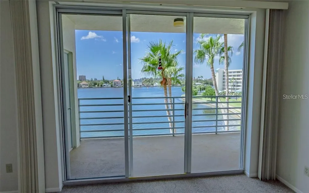 7902 SAILBOAT KEY BOULEVARD S #402 South Pasadena, FL 33707