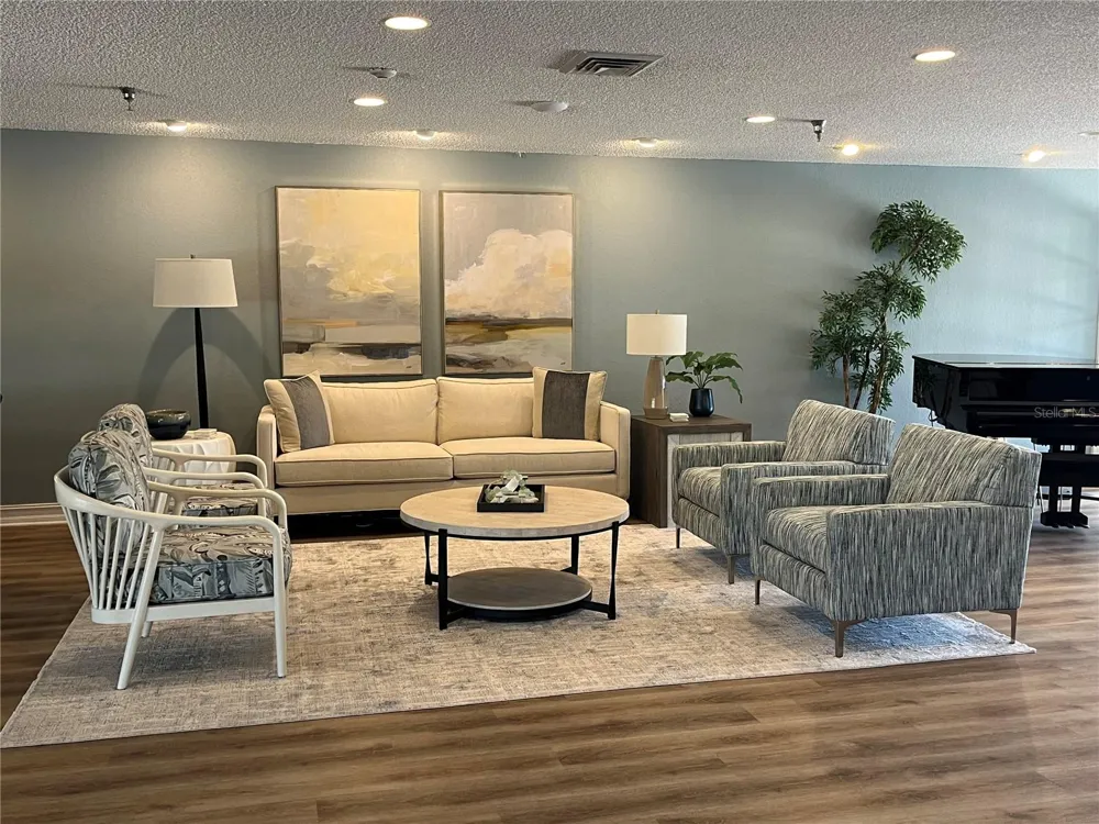 7902 SAILBOAT KEY BOULEVARD S #402 South Pasadena, FL 33707