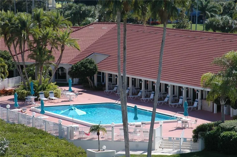 7902 SAILBOAT KEY BOULEVARD S #402 South Pasadena, FL 33707