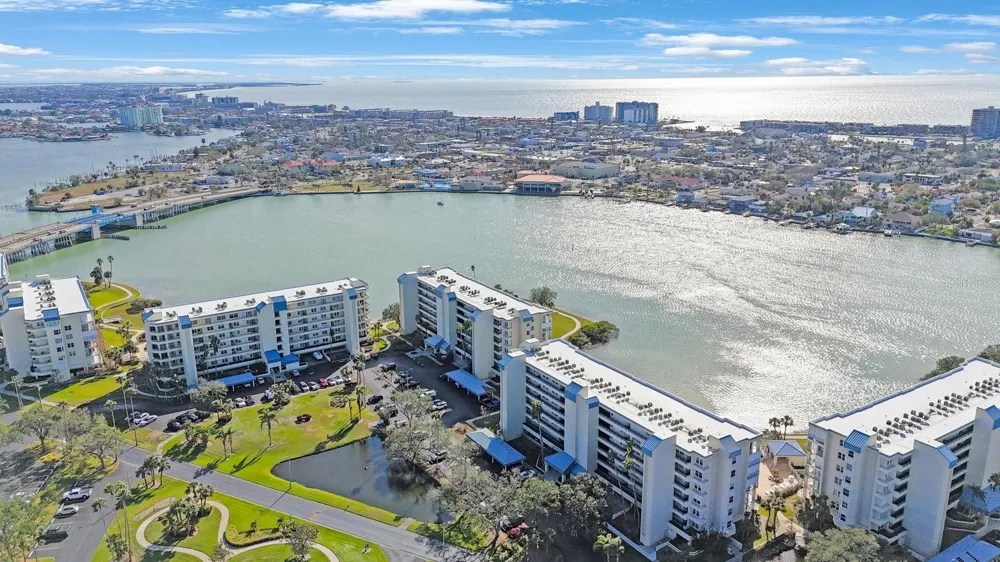 7902 SAILBOAT KEY BOULEVARD S #402 South Pasadena, FL 33707