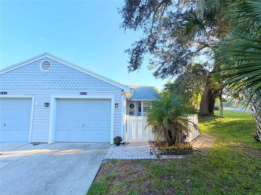 12605 KNOLLBROOK LANE Hudson, FL 34669