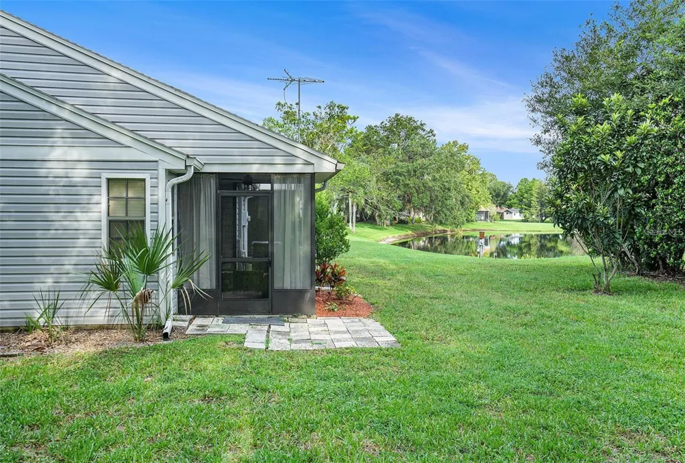12605 KNOLLBROOK LANE Hudson, FL 34669