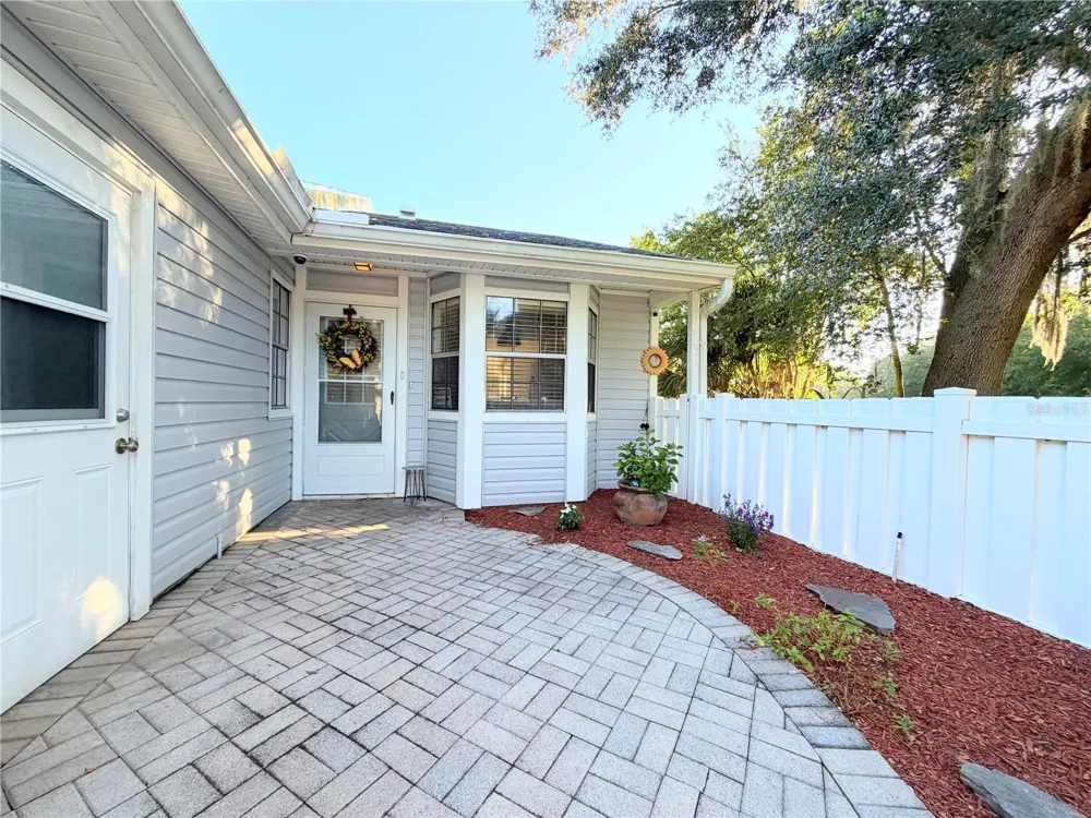 12605 KNOLLBROOK LANE Hudson, FL 34669