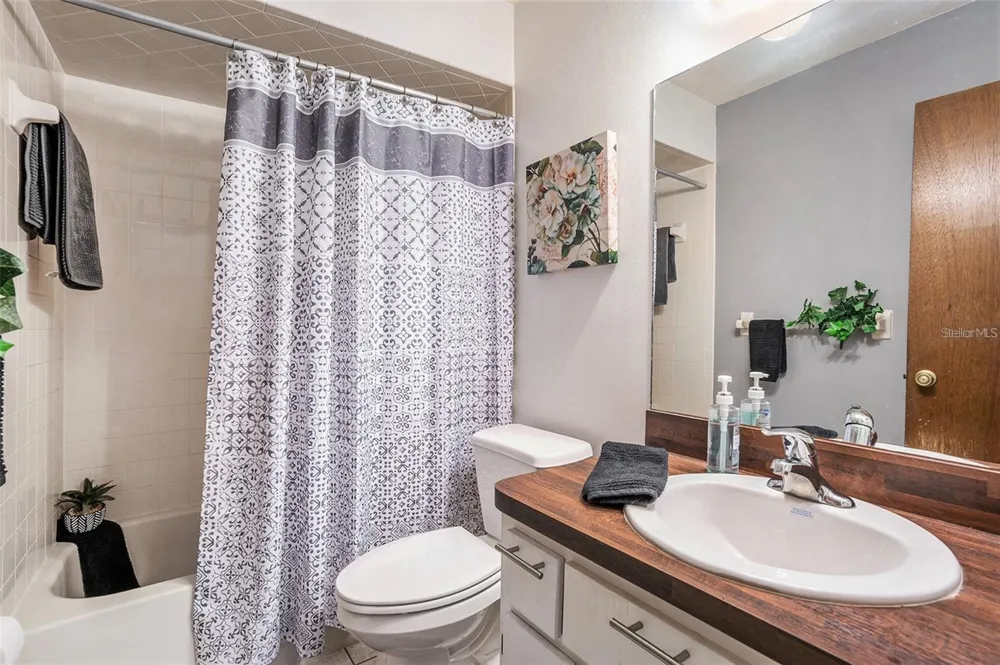 12605 KNOLLBROOK LANE Hudson, FL 34669