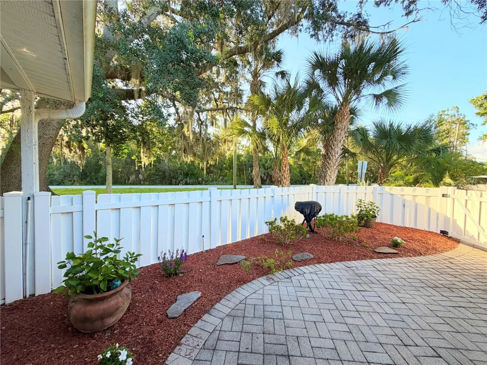 12605 KNOLLBROOK LANE Hudson, FL 34669