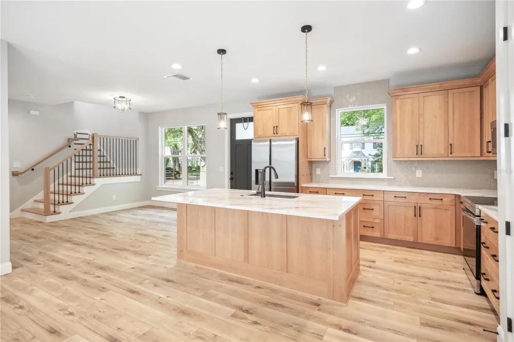 444 DELANEY PARK DRIVE Orlando, FL 32806
