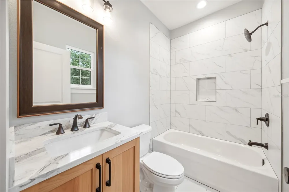 444 DELANEY PARK DRIVE Orlando, FL 32806