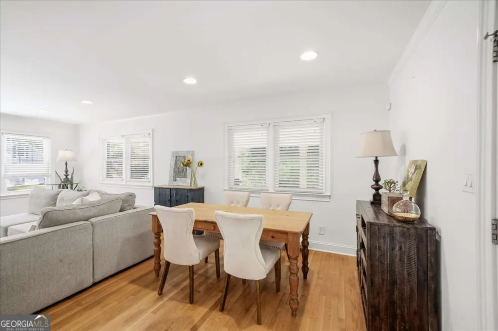 31 W Belle Isle RD Sandy Springs, GA 30342