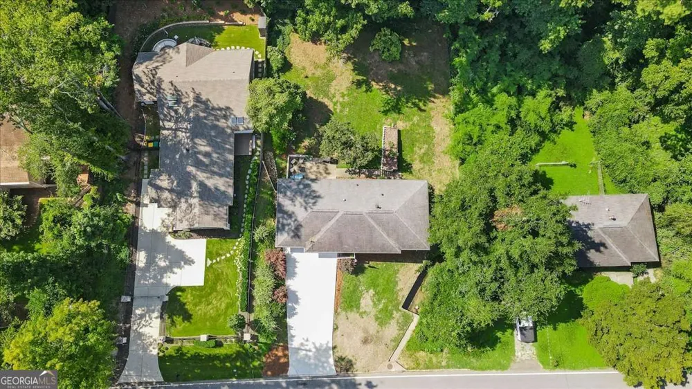 31 W Belle Isle RD Sandy Springs, GA 30342