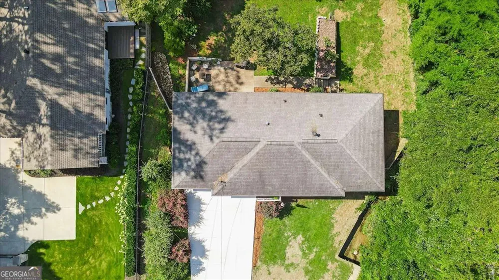 31 W Belle Isle RD Sandy Springs, GA 30342