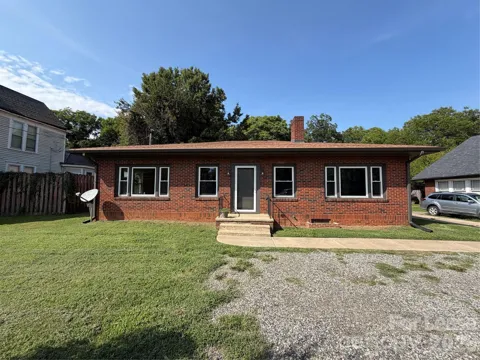 908 W Front Street