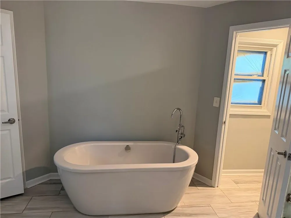 2192 NE Dering Circle NE Atlanta, GA 30345