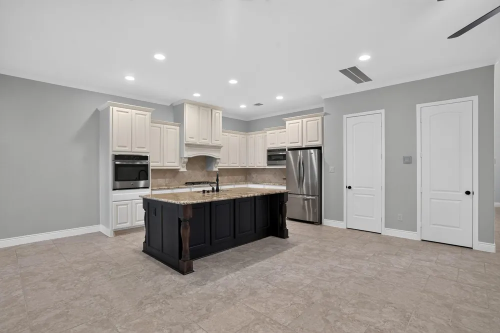 27 Daffodil Meadow Place Tomball, TX 77375
