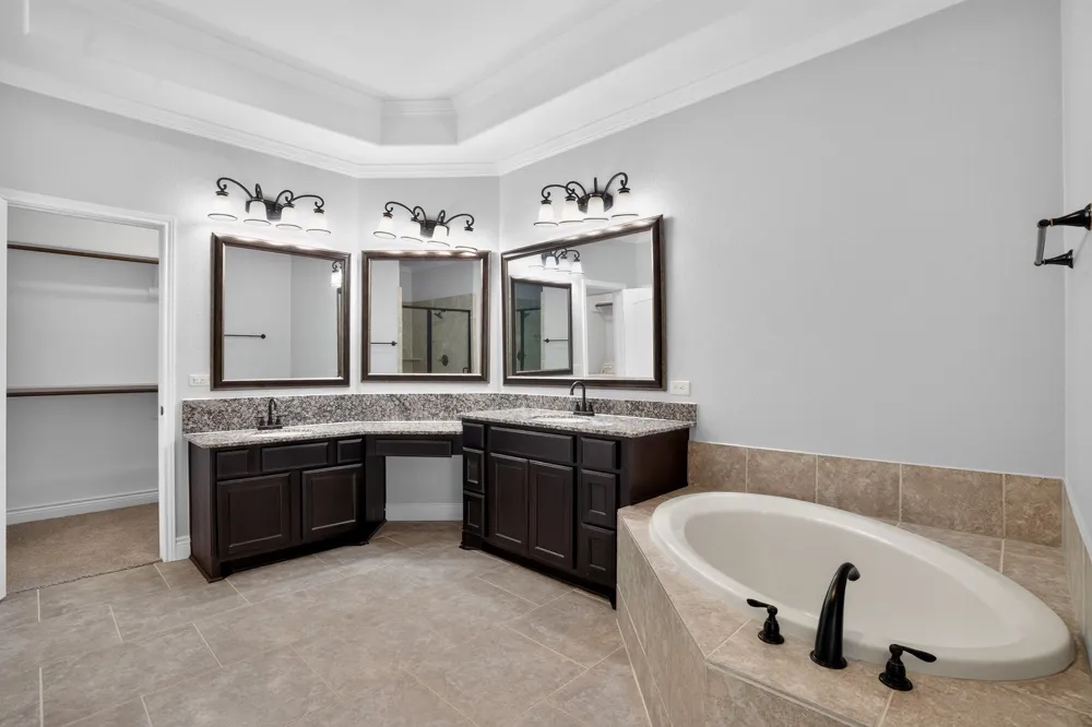 27 Daffodil Meadow Place Tomball, TX 77375