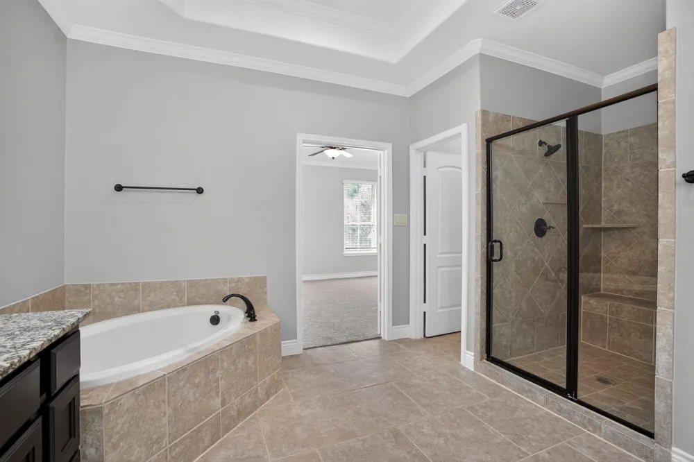 27 Daffodil Meadow Place Tomball, TX 77375