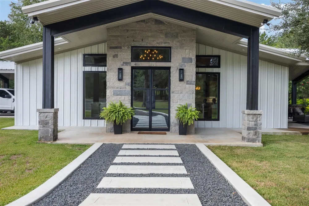 1187 Cummins Creek Road New Ulm, TX 78950