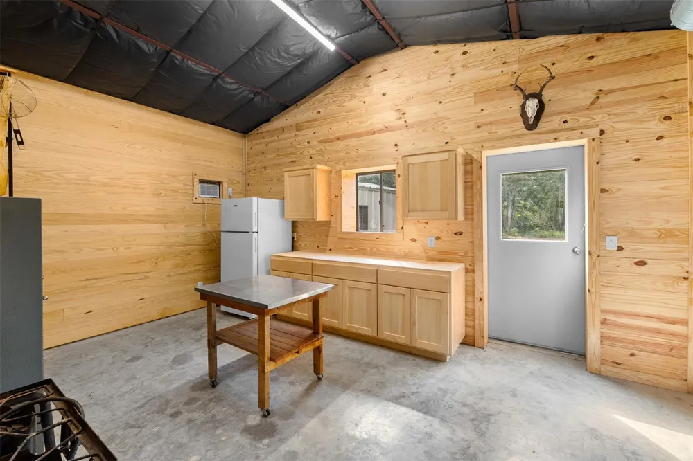 1187 Cummins Creek Road New Ulm, TX 78950