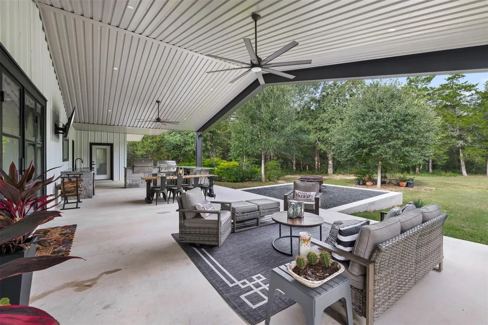 1187 Cummins Creek Road New Ulm, TX 78950