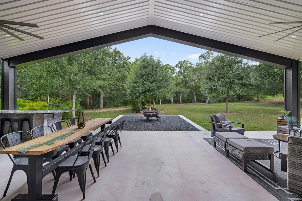 1187 Cummins Creek Road New Ulm, TX 78950