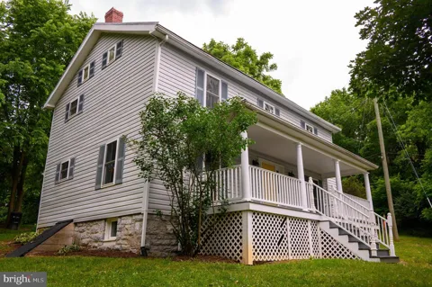 169 CREEK ROAD E