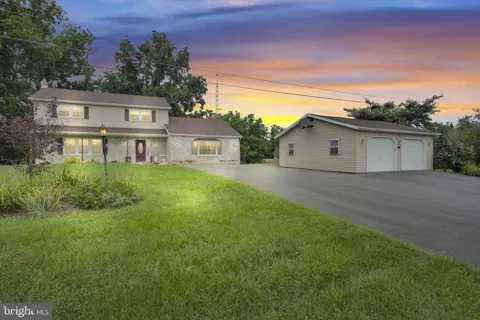21 LOREE LANE