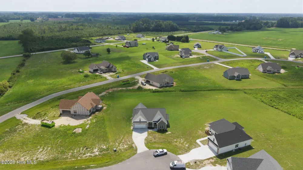 2753 Whitaker Glen Drive Farmville, NC 27828