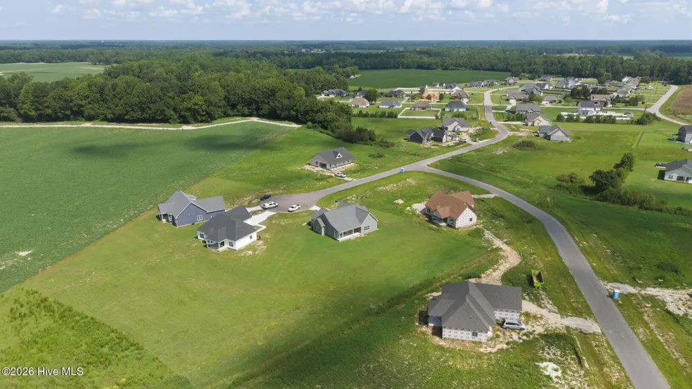 2753 Whitaker Glen Drive Farmville, NC 27828