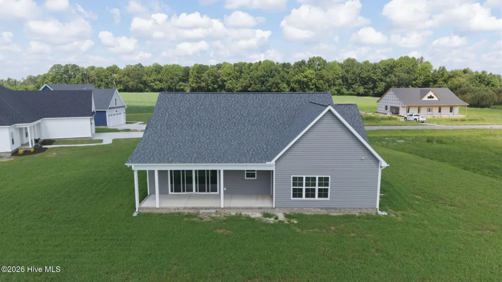 2753 Whitaker Glen Drive Farmville, NC 27828