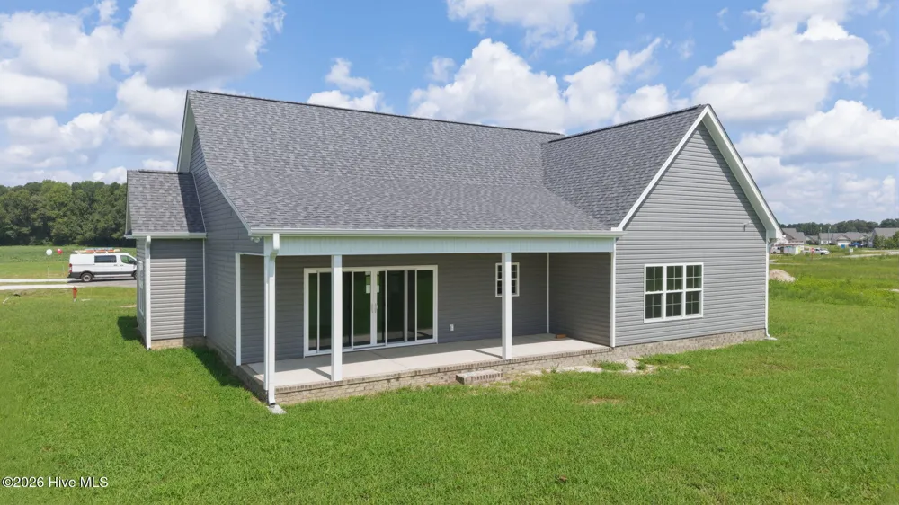 2753 Whitaker Glen Drive Farmville, NC 27828