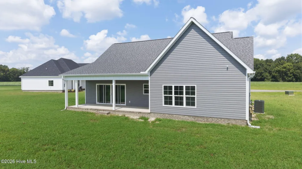 2753 Whitaker Glen Drive Farmville, NC 27828