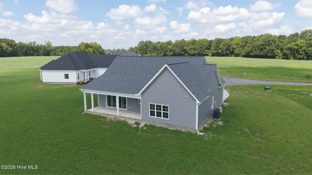2753 Whitaker Glen Drive Farmville, NC 27828